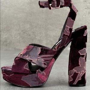 Steve Madden Jodi Burgundy Velvet Platform Ankle Strap Heels.